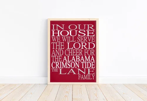Vista 2 de Pixie Paper En nuestra casa serviremos al Señor y animaremos por la marea carmesí de Alabama Impresión personalizada sin marco