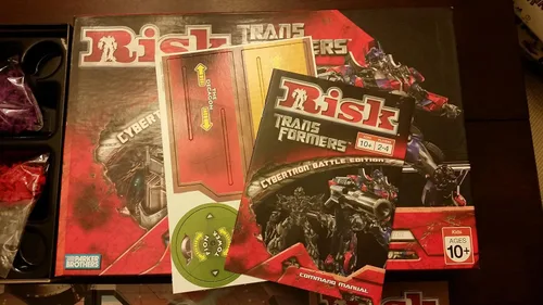 Vista 4 de Hasbro Transformers Juego de riesgo