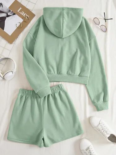 Vista 2 de Verdusa Conjunto de sudadera con capucha y pantalones cortos de 2 piezas para mujer