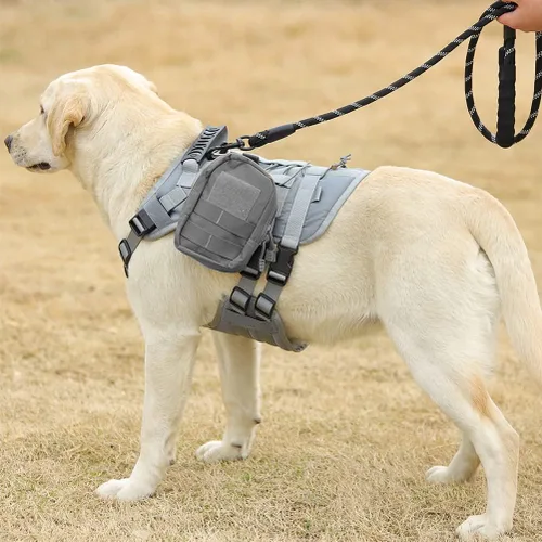 Vista 5 de Arnés táctico para perros medianos y grandes sin tirones, arnés militar con asa, chaleco para perro de servicio con paneles Molle y bucle, arnés