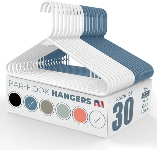 Vista 71 de Perchas de plástico de 15 unidades – Hechas en EE.UU. – Capacidad de 2.7 kg, perchas estándar de ropa con ganchos de correa para vestidos, lencería