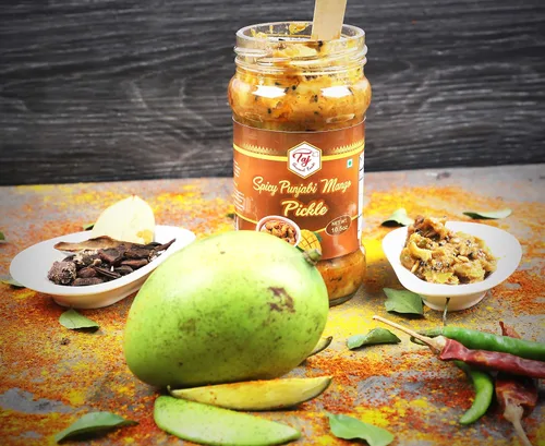 Vista 6 de TAJ Picante Punjabi Mango Pickle, (Theeka Achar), 10.5oz (300g)