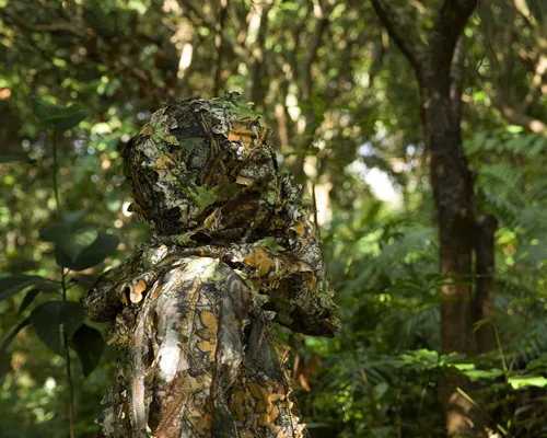 Vista 4 de Ginsco Ghillie Suit - Juego de guantes de máscara de cara completa, traje de camuflaje frondoso 3D para hombres, fotografía de caza al aire libre
