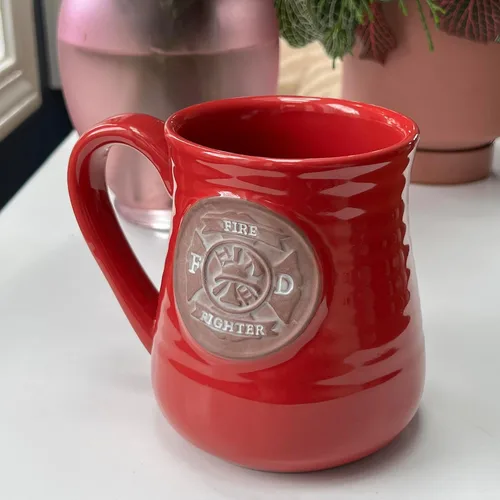 Vista 2 de Abbey Gift - Taza de cerámica para bomberos, color rojo y marrón, 4.8 pulgadas