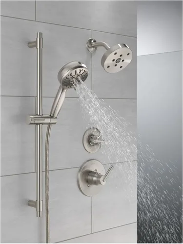 Vista 3 de Cabezal de ducha de mano Delta Faucet ProClean Gold con barra deslizante, ducha de mano con rociador de alta presión, sistema de ducha dorado
