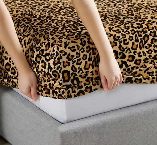 Vista 5 de Beatrice Home Fashions Juego de sábanas Queen de satén 100% poliéster Leopardo