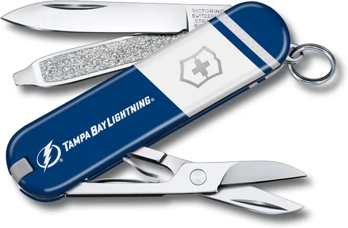 Vista 9 de Victorinox Classic SD Swiss Army – Navaja suiza de bolsillo compacta con 7 funciones, fabricada en Suiza, con hoja pequeña, destornillador y llavero
