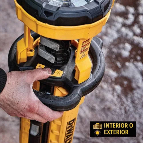 Vista 5 de DEWALT 20 V MAX - Luz de trabajo LED con soporte, luz de trípode, 3000 lúmenes de brillo con 3 modos, solo herramienta (DCL079B)