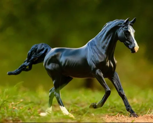 Vista 3 de Breyer KB Omega Fahim 1846, negro