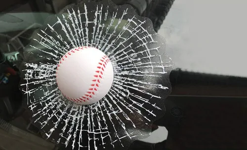 Vista 2 de Pegatinas 3D para coche, diseño interesante y divertido, la ventana del coche fue rota por la pelota. (Béisbol)
