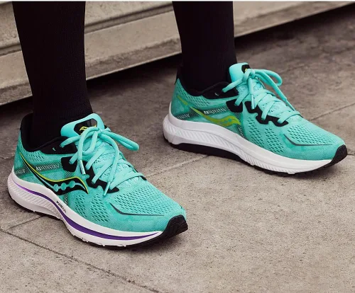Vista 2 de Saucony Omni 20 para mujer