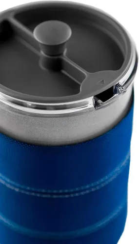 Vista 3 de GSI Outdoors, Cafetera de prensa francesa JavaPress de 30 onzas líquidas para acampar y viajar, color azul