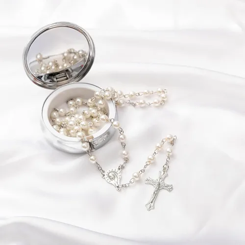 Vista 4 de YQZIYOU Cuentas de Rosario Católico - Regalos de Confirmación para Adolescente, Caja de Regalo de Metal Estilo Simple Plateado, Rosario de Perlas