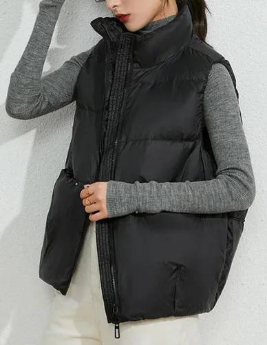 Vista 5 de COWOKA Chaleco ligero y casual grueso para mujer, sin mangas, cuello alto