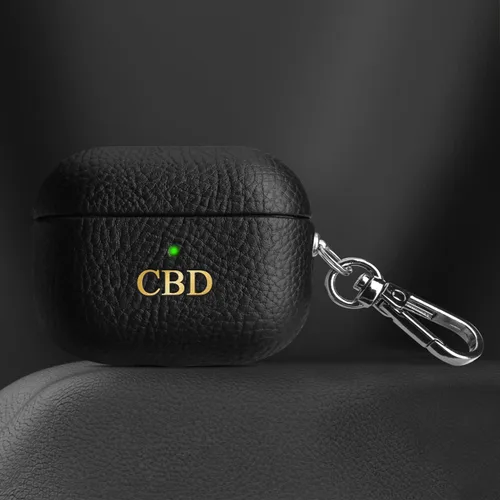 Vista 2 de Funda de cuero con iniciales personalizadas compatible con Airpods Pro, funda vegana de lujo con llavero con nombre personalizado en relieve y Negro