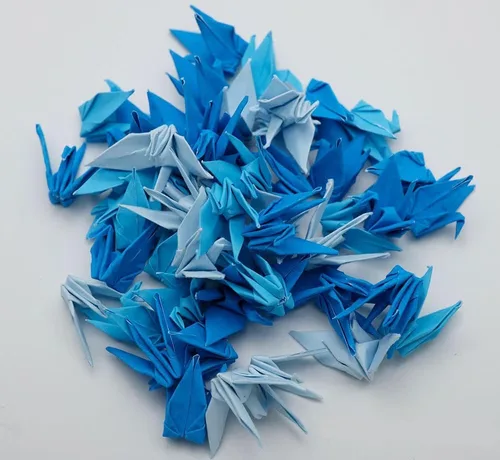 Vista 6 de 100 grúas de papel de origami tono azul tono 1.5 x 1.5 pulgadas, grúas de papel de origami plegadas hechas a mano para boda, regalo de Navidad