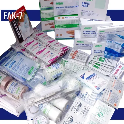 Vista 2 de Kit de emergencia de primeros auxilios Emergencias menores Cumple con ANSI Caja de plástico resistente a la intemperie GRAN TAMAÑO FAK-5