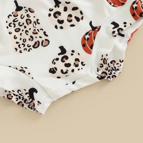 Vista 6 de Conjunto de ropa de manga corta para bebé niña de Halloween, con letras de calabaza, camiseta y pantalones cortos, con diadema y pantalón corto