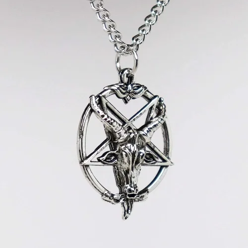 Vista 4 de Real Metal Baphomet - Collar con dije de cabeza de cabra satánica invertida con acabado plateado de una pulgada Metal