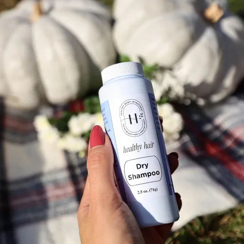 Vista 7 de Botella de champú seco para cabello saludable, 2.5 onzas, fórmula botánica en polvo sin perfume, elimina el exceso de aceites en el cuero cabelludo