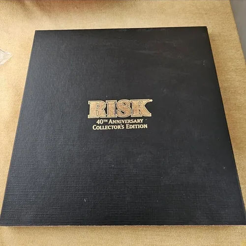 Vista 2 de Riesgo: 40th Anniversary Collectors Edition [Original] por riesgo 40th Anniversary Collector 's Edition