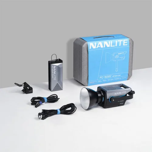 Vista 2 de Proyector LED Nanlite Fc 500c RGBW, montaje Bowens, aplicación y control remoto de 0.08 oz Proyector Rgbw a todo color 2700-7500K, 57, 050 Lux a