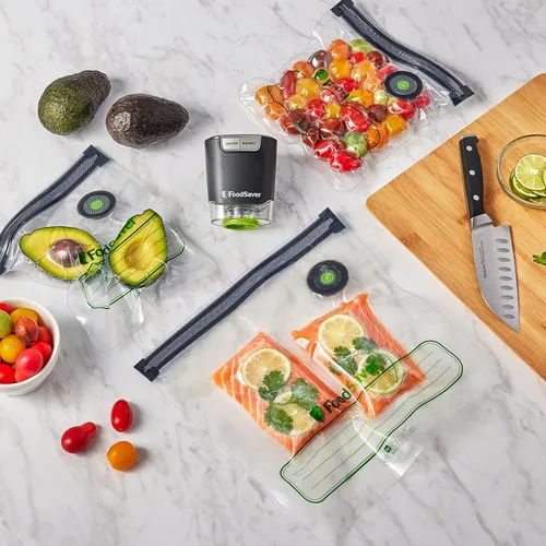 Vista 2 de FoodSaver® Bolsas reutilizables con cremallera al vacío de un galón
