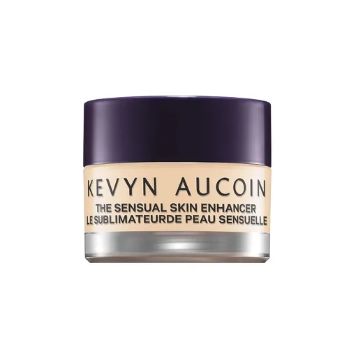 Vista 10 de Kevyn Aucoin The Sensual Skin Enhancer - Disponible en 16 tonos: unifica el tono de la piel. Fundación todo en uno, corrector, resaltado y contorno.