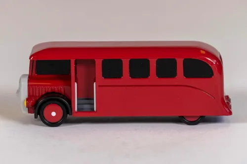 Vista 3 de Bachmann Trenes - THOMAS & FRIENDS BERTIE THE BUS - Escala HO, Rojo