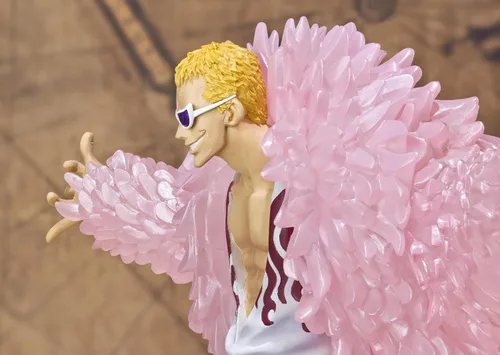 Vista 7 de Estatua de PVC Bandai Figuarts ZERO de una pieza Donquixote Doflamingo