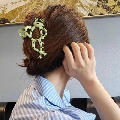 Vista 7 de Paquete de 2 pinzas de metal grandes para cabello grueso y fino, pasadores antideslizantes de sujeción fuerte, bonito diseño de rana verde