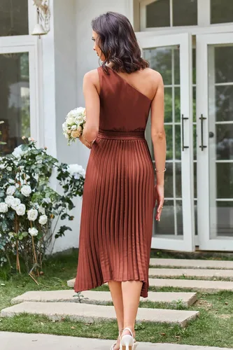 Vista 3 de GRACE KARIN Vestido de satén de verano 2023 con un hombro descubierto para mujer, sin mangas, plisado, vestido midi sexy de cóctel