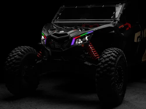 Vista 3 de SuperATV Can-Am Maverick X3 Fang Lights se adapta a varios años Consulta la guía de ajuste