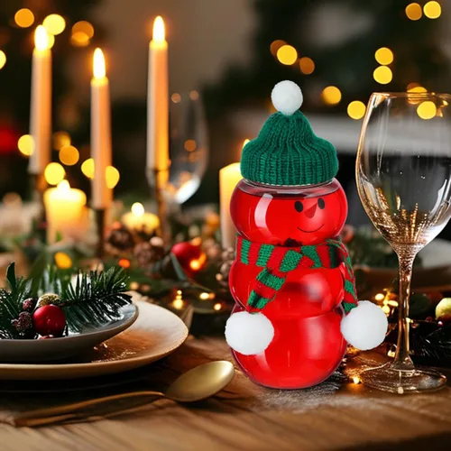 Vista 8 de PRETYZOOM 10 juegos de botellas de jugo de muñeco de nieve con tapa, tarro de plástico transparente de Navidad con bufandas de punto, sombreros