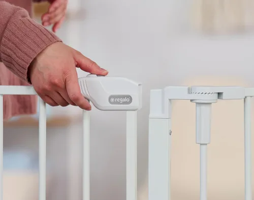Vista 4 de Regalo Puerta de bebé configurable súper ancha de 76 pulgadas, incluye 4 paquetes de soportes de pared y accesorios