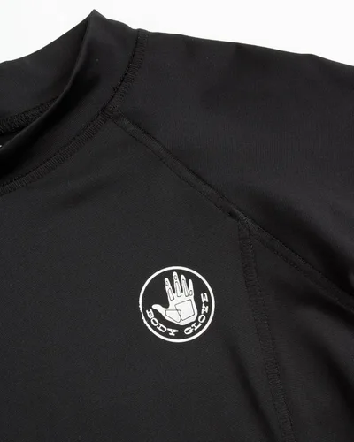 Vista 5 de Body Glove Camiseta de natación de manga corta con protección solar y arena para niños, paquete de 2 unidades UPF 50+ (2T-14)