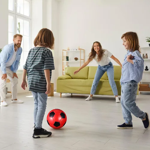 Vista 6 de Junkin 4 pelotas de fútbol de espuma para niños de 6 pulgadas, mini pelota de fútbol de espuma suave para interiores y exteriores, pelota pequeña