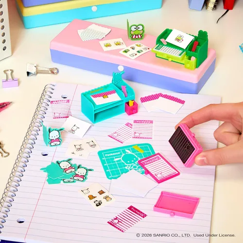 Vista 9 de MGA's Miniverse Make It Mini Hello Kitty and Friends Series 3 Mini coleccionables, Sanrio, réplicas de papelería retro, manualidades, bricolaje, 8+