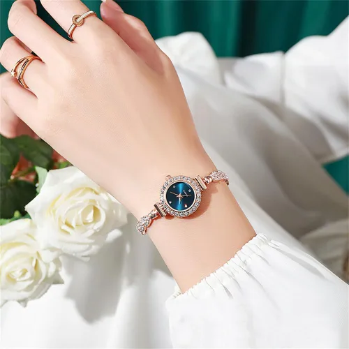 Vista 2 de CdyBox Relojes para mujer, pulsera de diamantes, reloj de vestir analógico de cuarzo, accesorios ajustables, paquete de 4