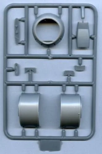 Vista 7 de ***LAVOCHKIN LA-9 caza soviético 1/48 Micro-MIR 48-005