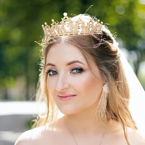 Vista 5 de Tiaras for Women KICOSY Queen Crowns for Women AB Crystal Rhinestone Comb Headband Cosplay Prom Pageant Halloween Birthday Bachelorette Party