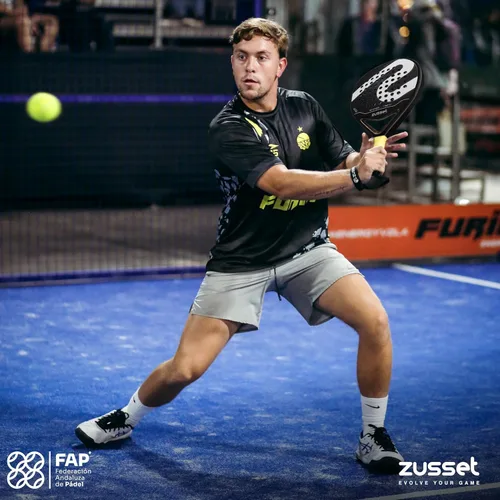 Vista 5 de Pala de Padel Strength 2025 Pala de Padel de forma redonda avanzada Balance medio de 12.87 oz para consistencia y precisión Cara de carbono