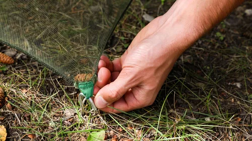 Vista 9 de Coghlan's Hiker's Rectangular Mosquito Net