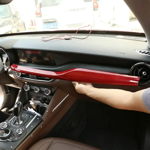 Vista 3 de 100% fibra de carbono real tablero de instrumentos decoración panel accesorios para Alfa Romeo Stelvio 2017-2020 mano izquierda Drive (rojo)