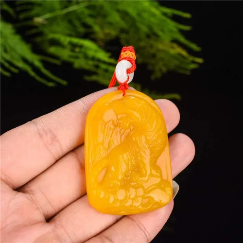 Vista 2 de Pure Hetian Jade Yellow Dragon Jade Tiger Colgante Hombre y Mujer Jade Colgante Collar Yu Peiyu Jade Zodiaco Tigre Colgante