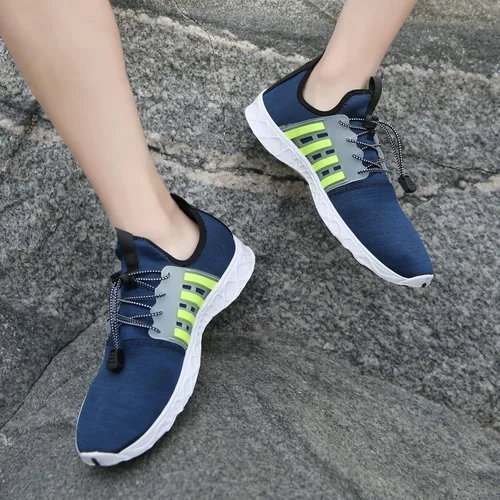 Vista 4 de Whatseaso Water Shoes for Women Men Lightweight Quick Dry Beach Adult Aqua Barefoot Athletic Sports Shoes for Swim Surf Pool Hiking Diving Walking