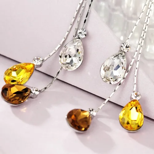 Vista 4 de Neoglory aretes colgantes de cristal hechos con elemento Swarovski, tres colores, 3.14 pulgadas