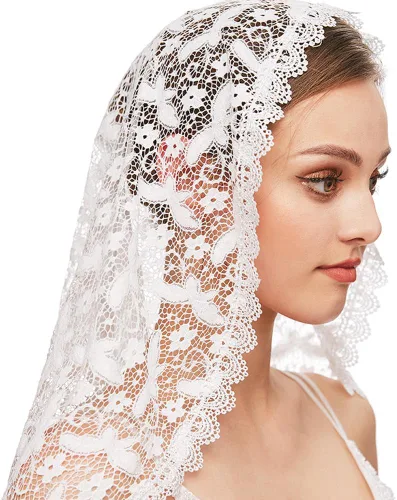 Vista 6 de Velo de mantilla de encaje, bufanda de encaje floral vintage, triángulo blanco, velo de boda, velo capilla, velos de marfil, iglesia católica