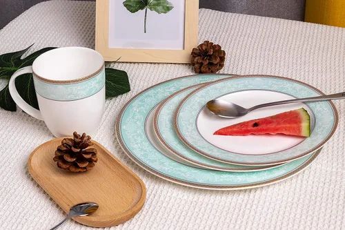 Vista 5 de Juego de platos de ensalada de porcelana fina, 4 piezas, patrón clásico de relieve, bordes dorados, de alto grado, platos de postre de 8 pulgadas