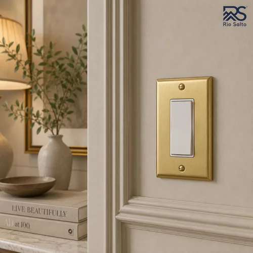 Vista 2 de Rio Salto BRASS Signature Collection MIDSIZE - Placa de pared de metal dorado para interruptor de luz o cubierta de tomacorriente, placa de pared